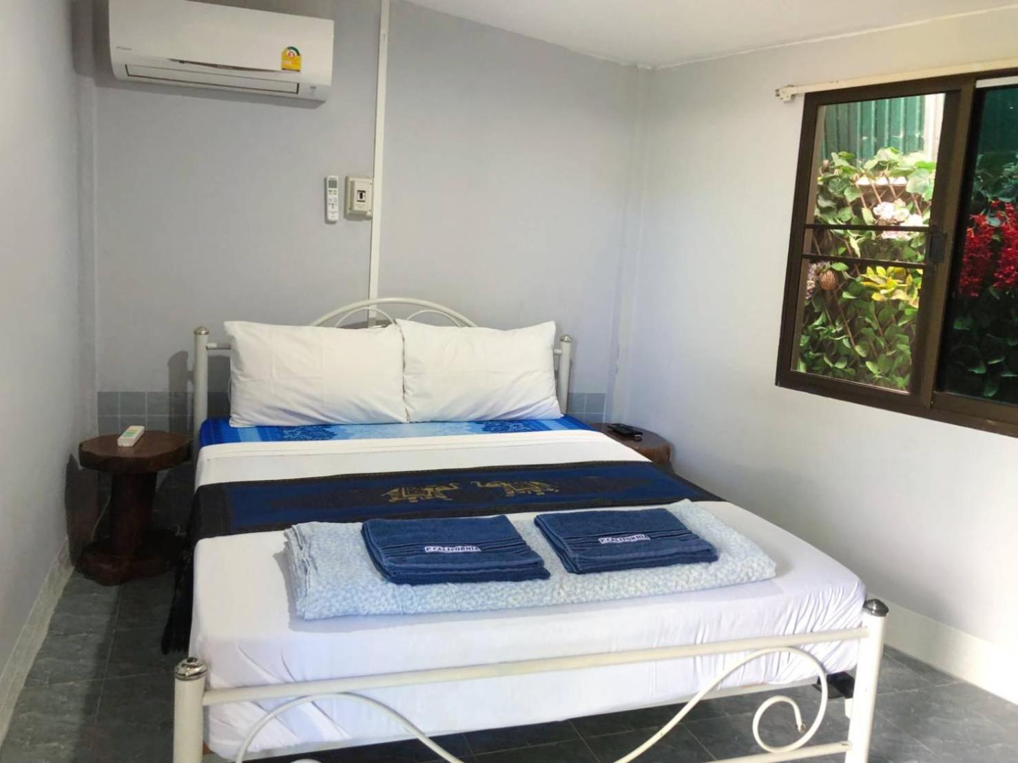 P.California Inter Hostel Nang Rong Exterior foto